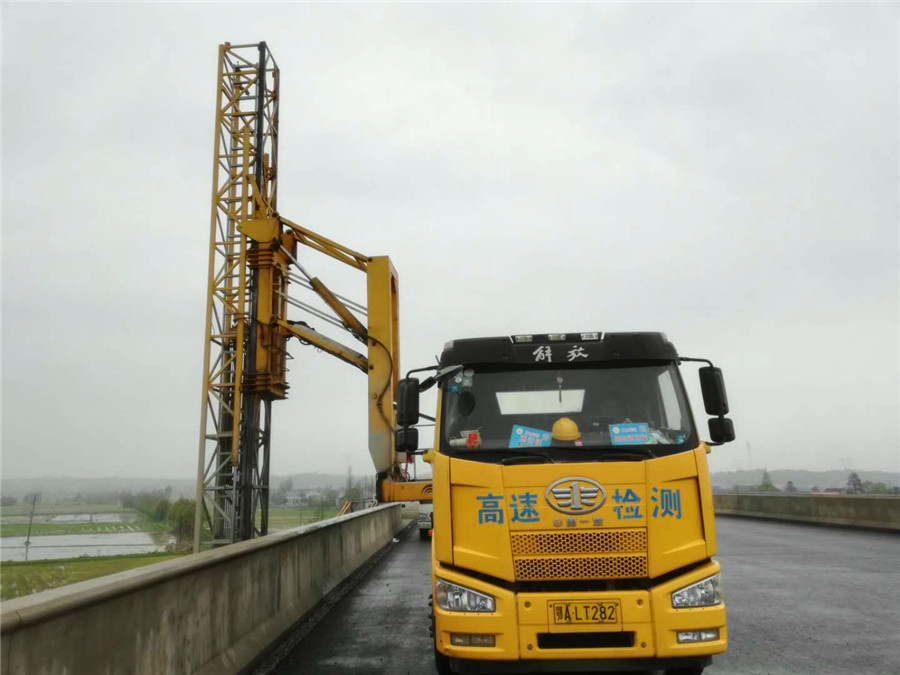 湛江14米路橋檢測(cè)車出租，潮州16米路橋檢查車租賃